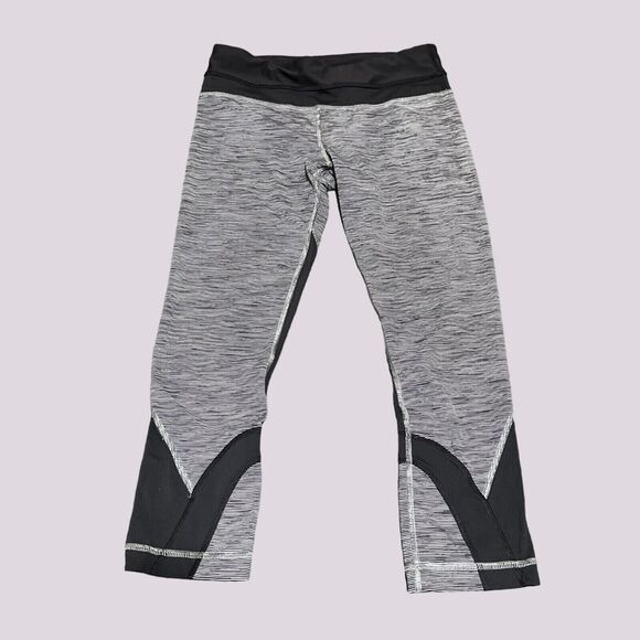 Lululemon Women’s Inspire Crop II Wee Are From Space Black Slate Size 6 - Picture 1 of 4